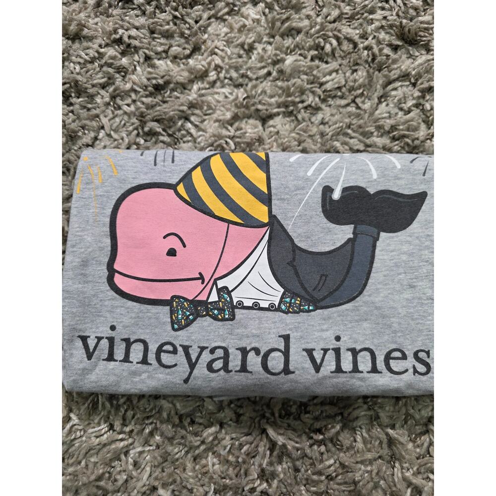 Vineyard Vines Mens Graphic Print Long Sleeve Pocket T-Shirt Gray Size Small - Picture 9 of 9